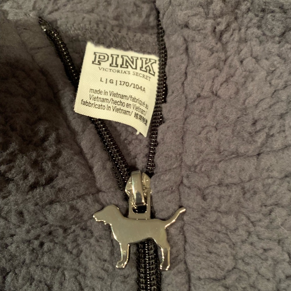 BNWT Pink Victoria’s Secret Gray Sherpa Vest - Picture 5 of 7